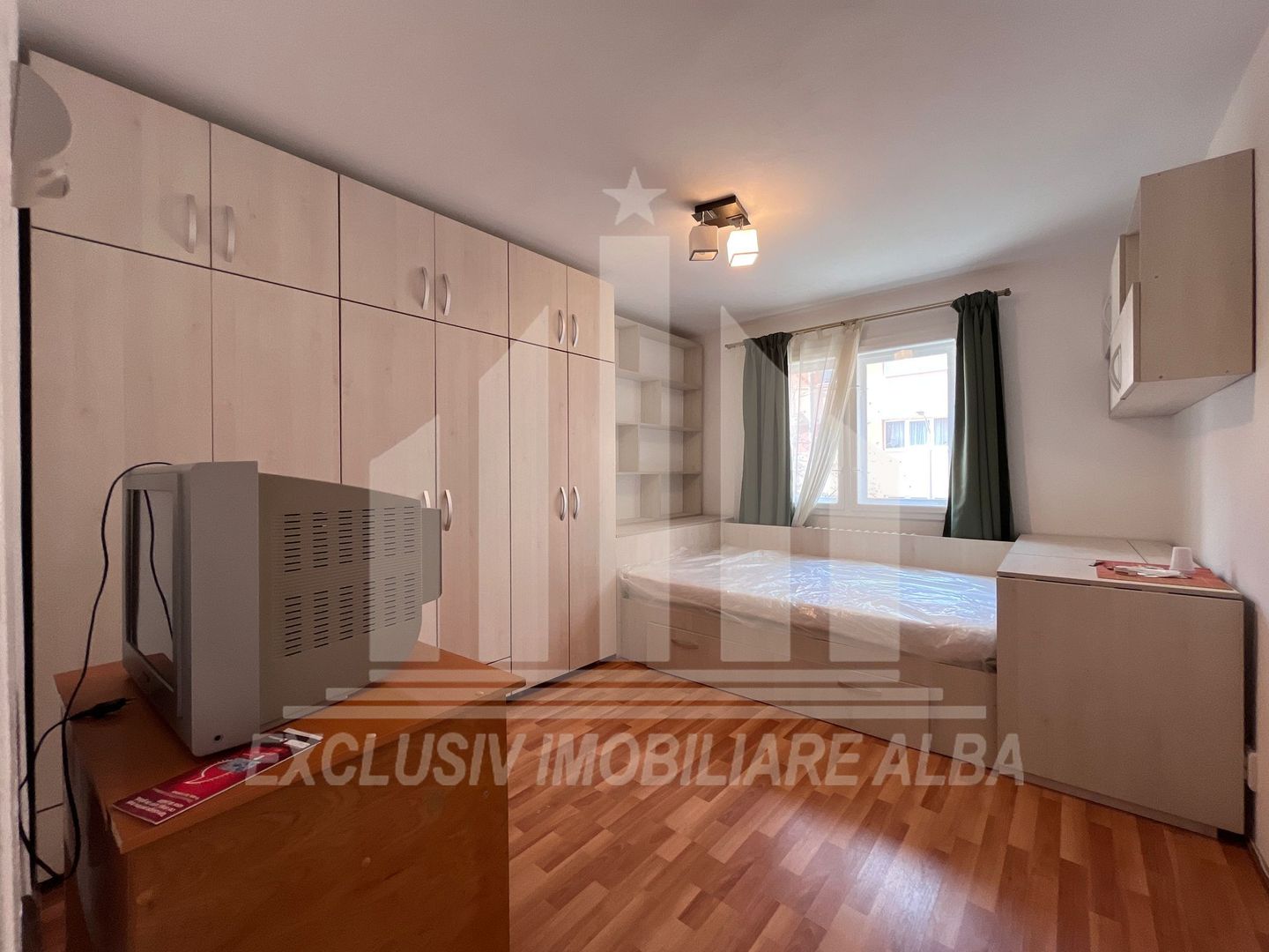 Garsoniera de inchiriat, Cetate - Poză 1