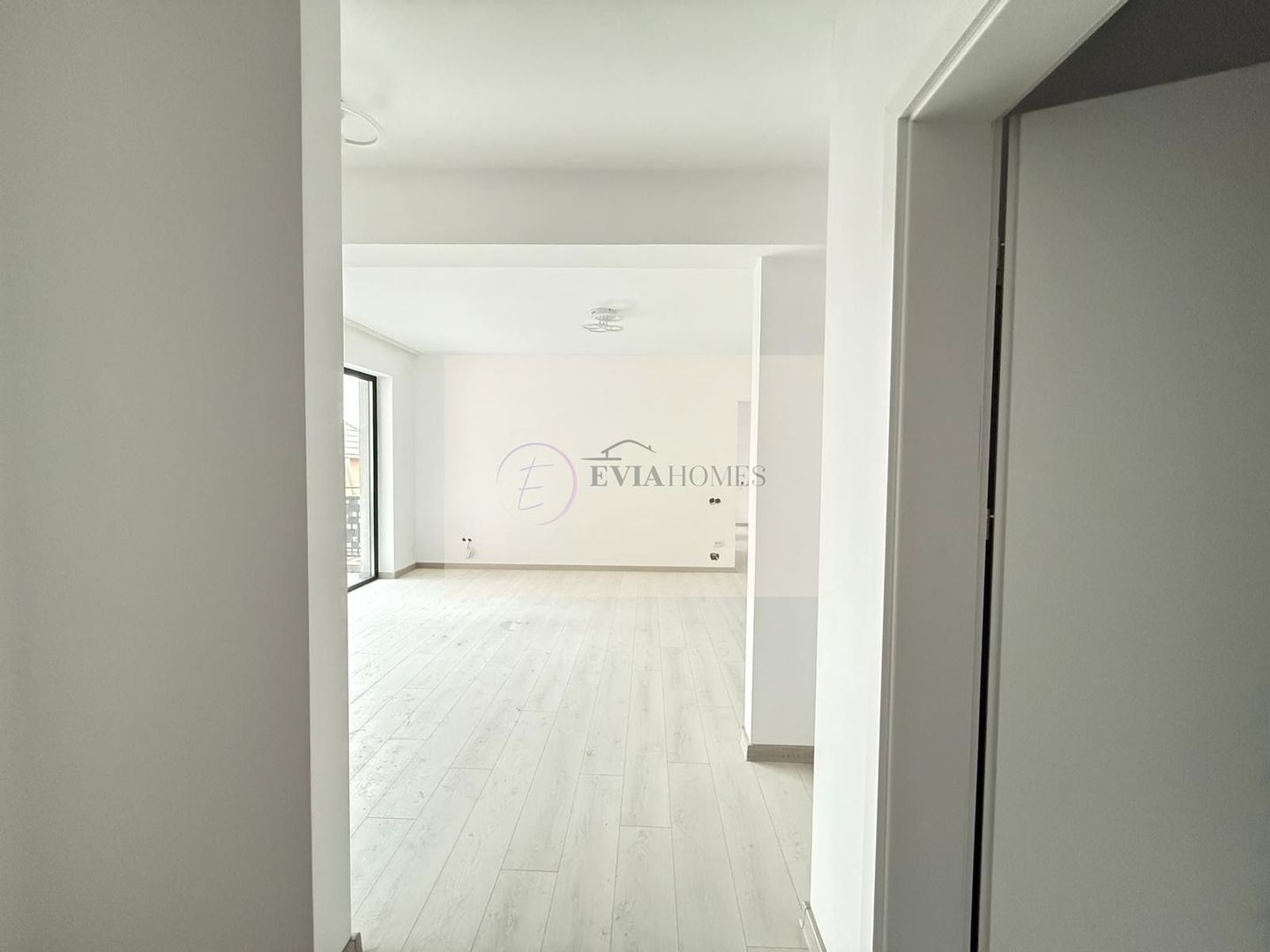 3 camere/2 băi/Parcare inclusă/Constructie premium - Poză 13