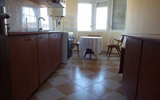 Apartament 2 camere, decomandat, situat in vila_supr. 70 mp_Cartier Republica - Poză 3
