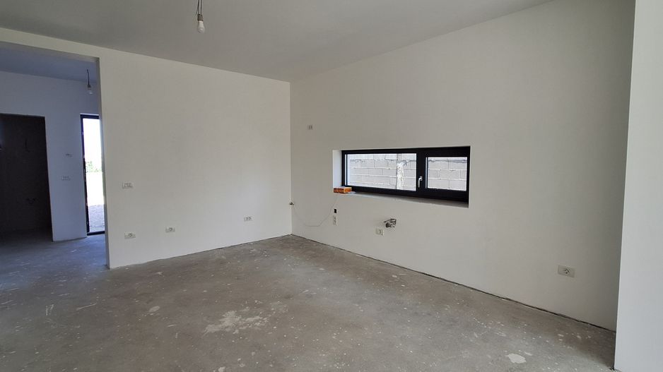 Duplex modern P+E cu 4 camere - Poză 34