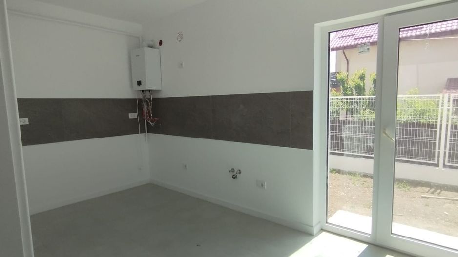 APARTAMENT 4 CAMERE 2 BAI GRADINA PACURARI REDIU - Poză 4