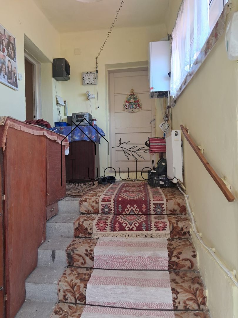 Casă de Vânzare | 3 Camere | 140 MPU | Anexe | Comuna Rosia - Poză 6