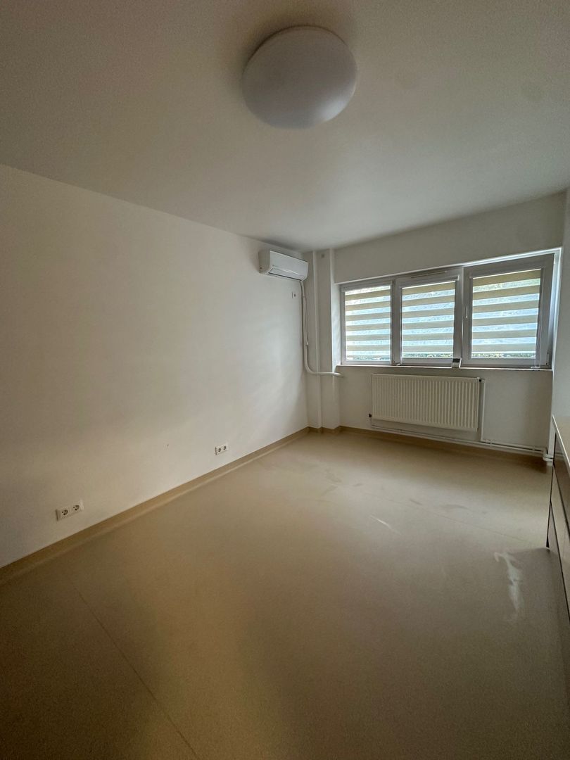 AP. 3 CAMERE - CENTRALA PROPRIE, MORARILOR, RENOVAT,  COMISION 0% - Poză 1
