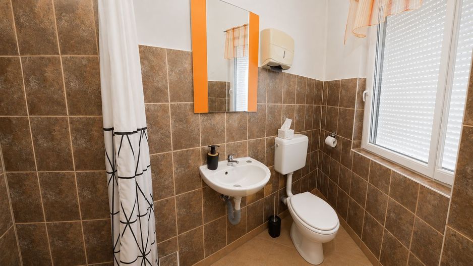 Afacere funcțională - Sală de Evenimente–Motel – Loc. Valea lui Mihai - Poză 26
