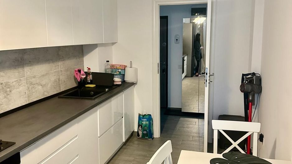 Apartament 2 camere,suprafata generoasa,mobilat si utilat,loc parcare subteran - Poză 6