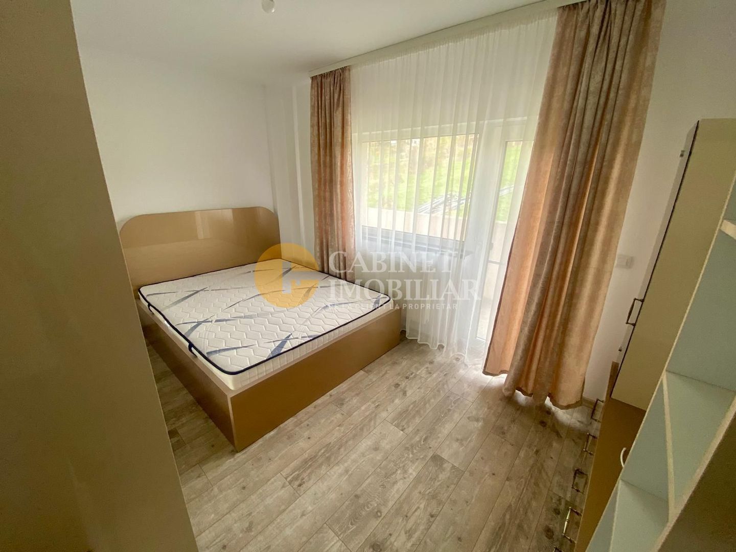 VISAN - 3 CAMERE - BLOC NOU - INTABULAT - LOC PARCARE INCLUS - Poză 1