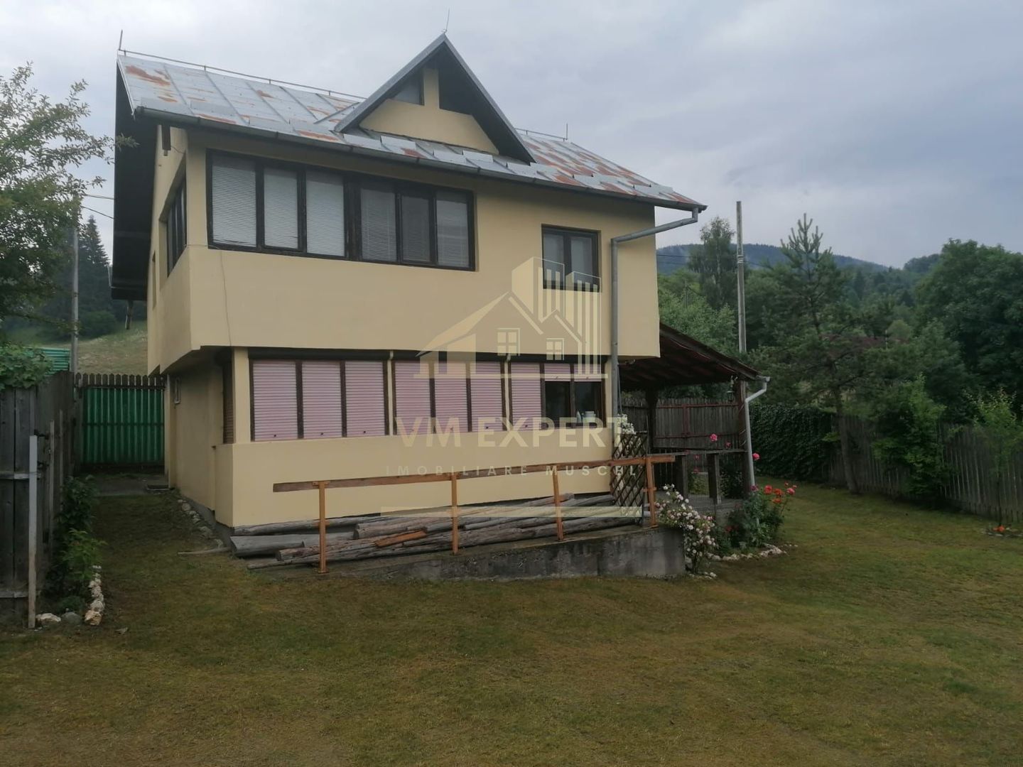 CASA 4 CAMERE, TEREN 290 MP, RUCAR, ARGES - Poză 1