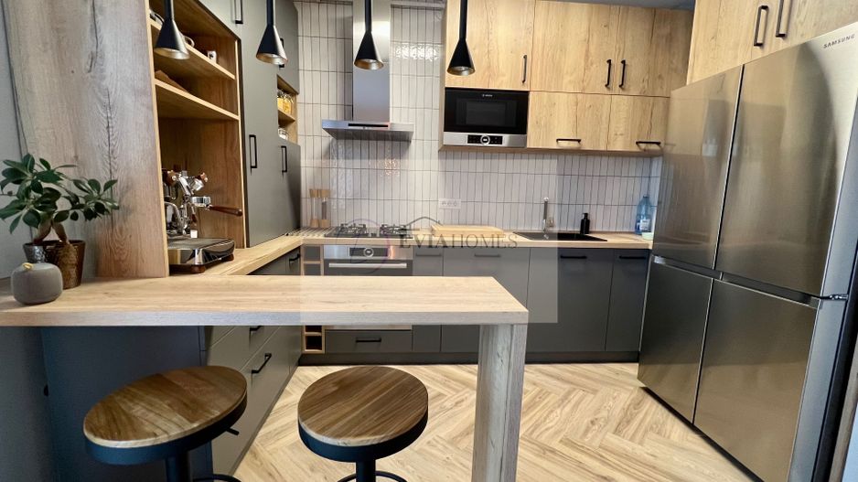 3 camere/ 2 băi/ Zona Vivo - Poză 3