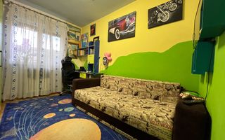 Apartament 4 camere, decomandat, etaj intermediar, Cetate - Poză 5