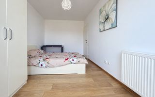 Apartament semidecomandat cu 3 camere, balcon, parcare, zona VIVO - Poză 2