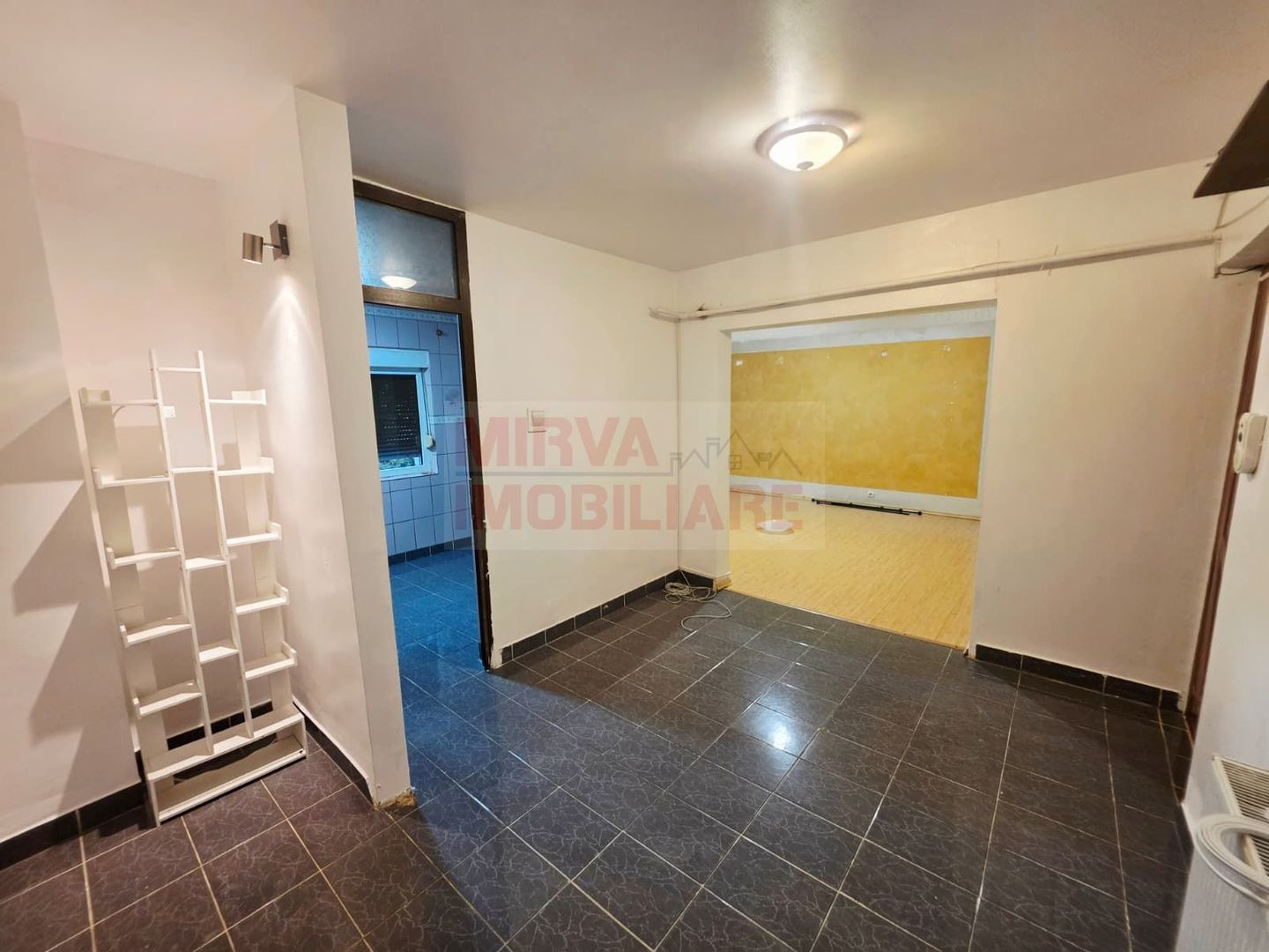 Apartament 2 camere de vanzare | Marasesti | an 1991 | Parter - Poză 3