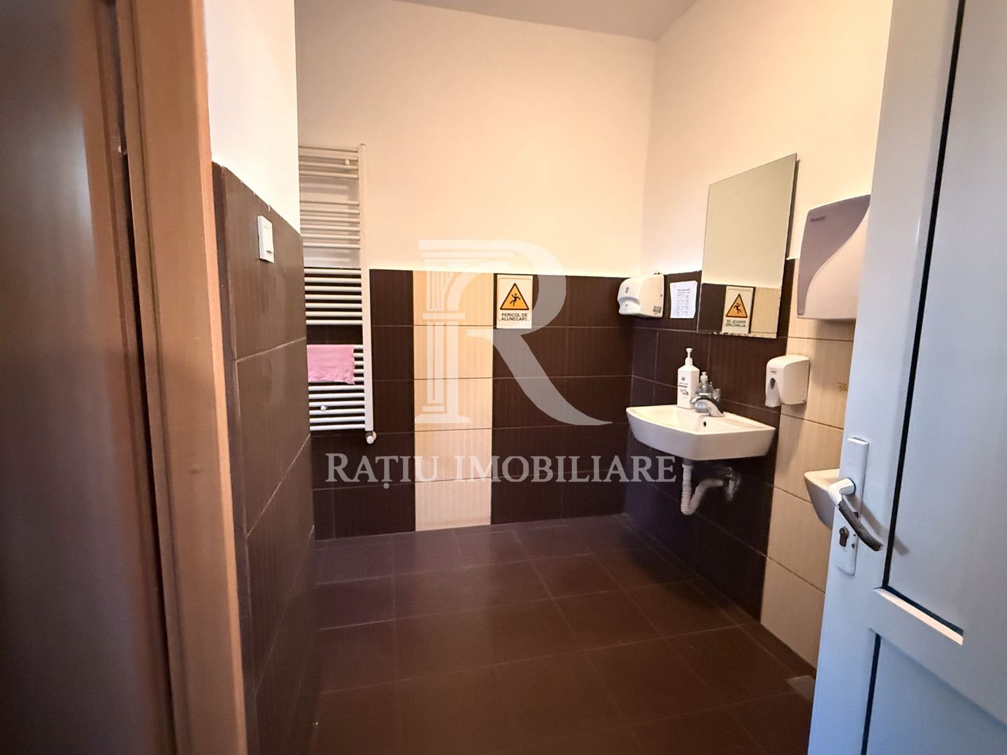 Spațiu comercial cu destinație alimentație publică | 103 mp | Oradea - Poză 7