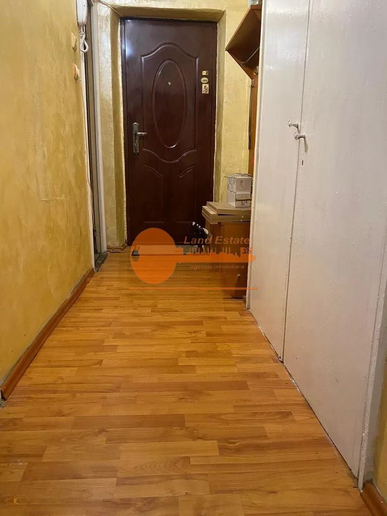 Garsoniera Crangasi - 8 minute de Metrou (Bloc Reabilitat) - Poză 5