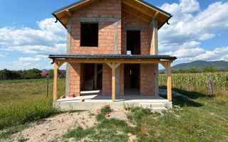 Casa la rosu de vanzare | 120 mp | 5 ari de teren | sat Sasar - Poză 1