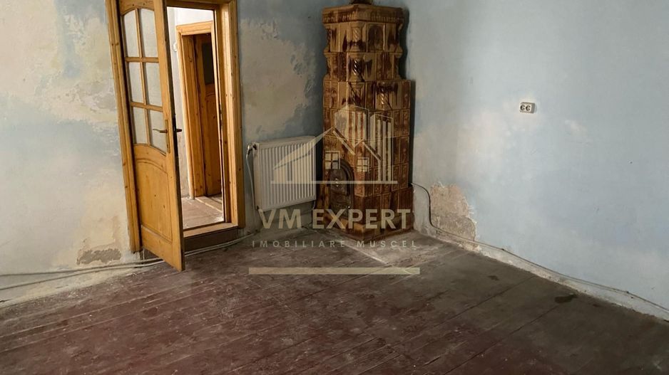 VILA 7 CAMERE, TEREN 337 MP, CENTRU CAMPULUNG - Poză 9