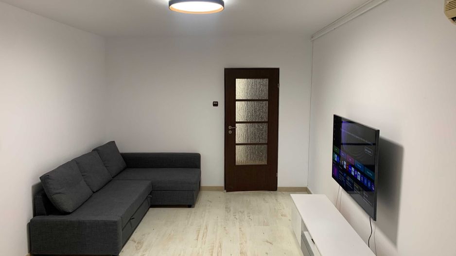 Apartament 3 camere circular | Metrou Favorit | - Poză 1