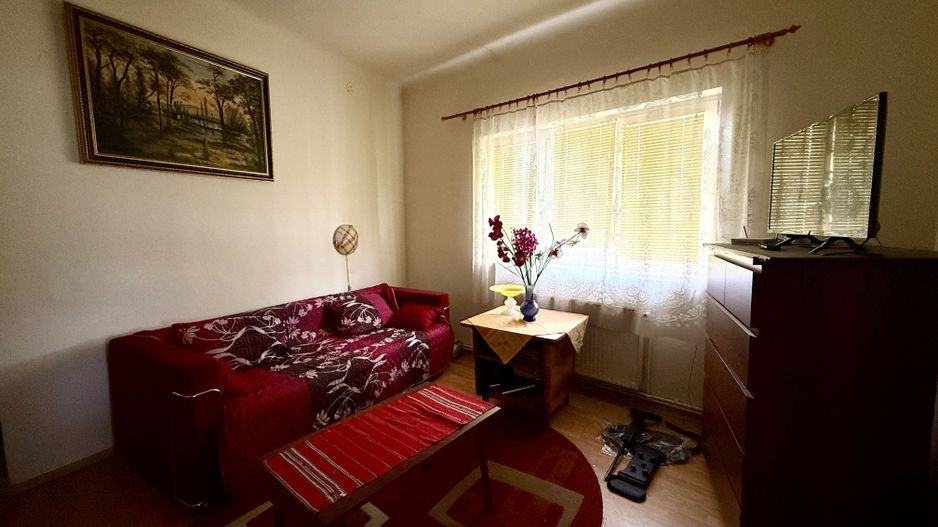 De vanzare apartament de 94MP cu curte de 90 MP - Poză 6