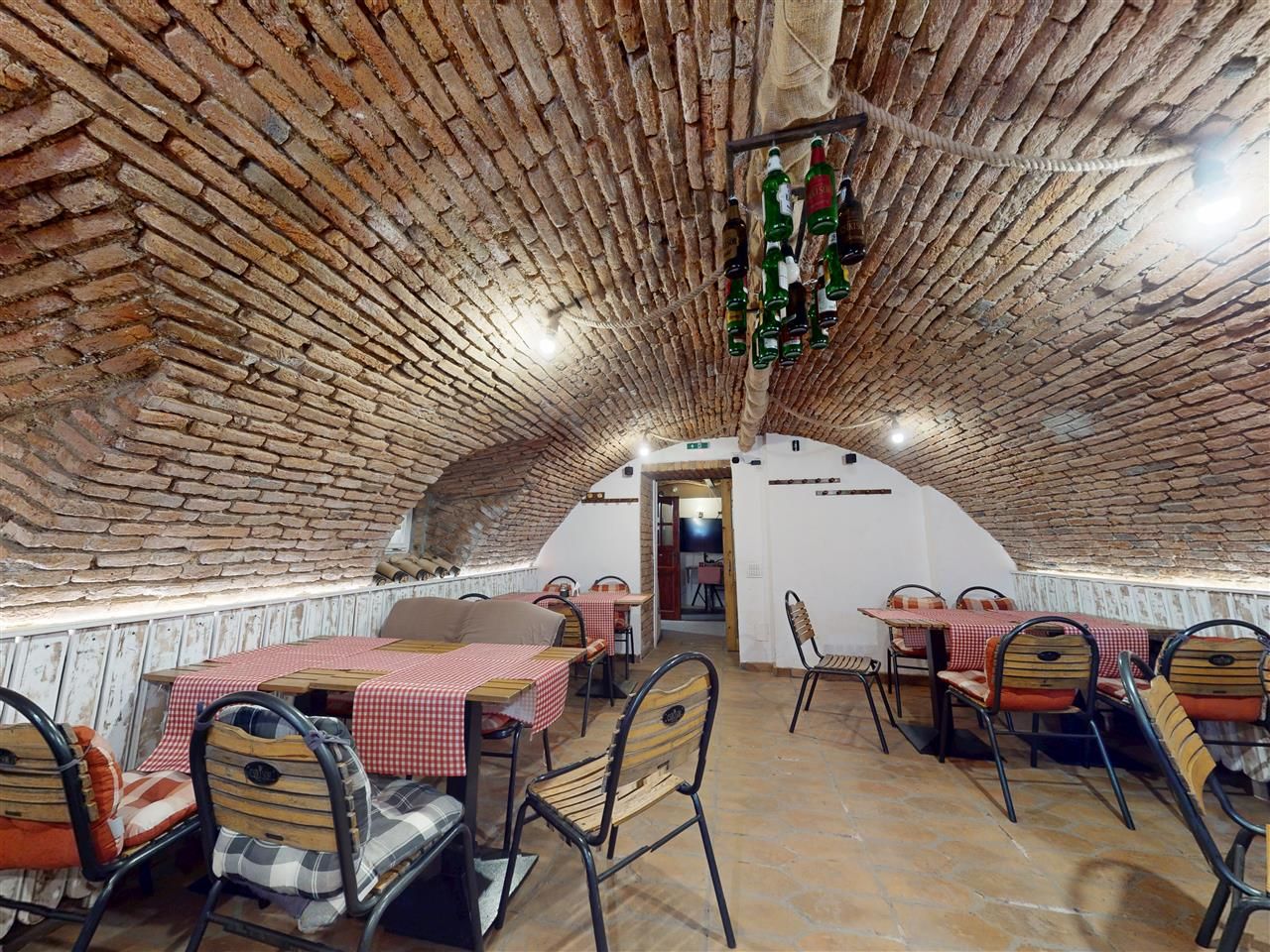 Resort cu perspectiva remarcabila in Centrul Istoric - Piata Unirii, Brasov - Poză 3