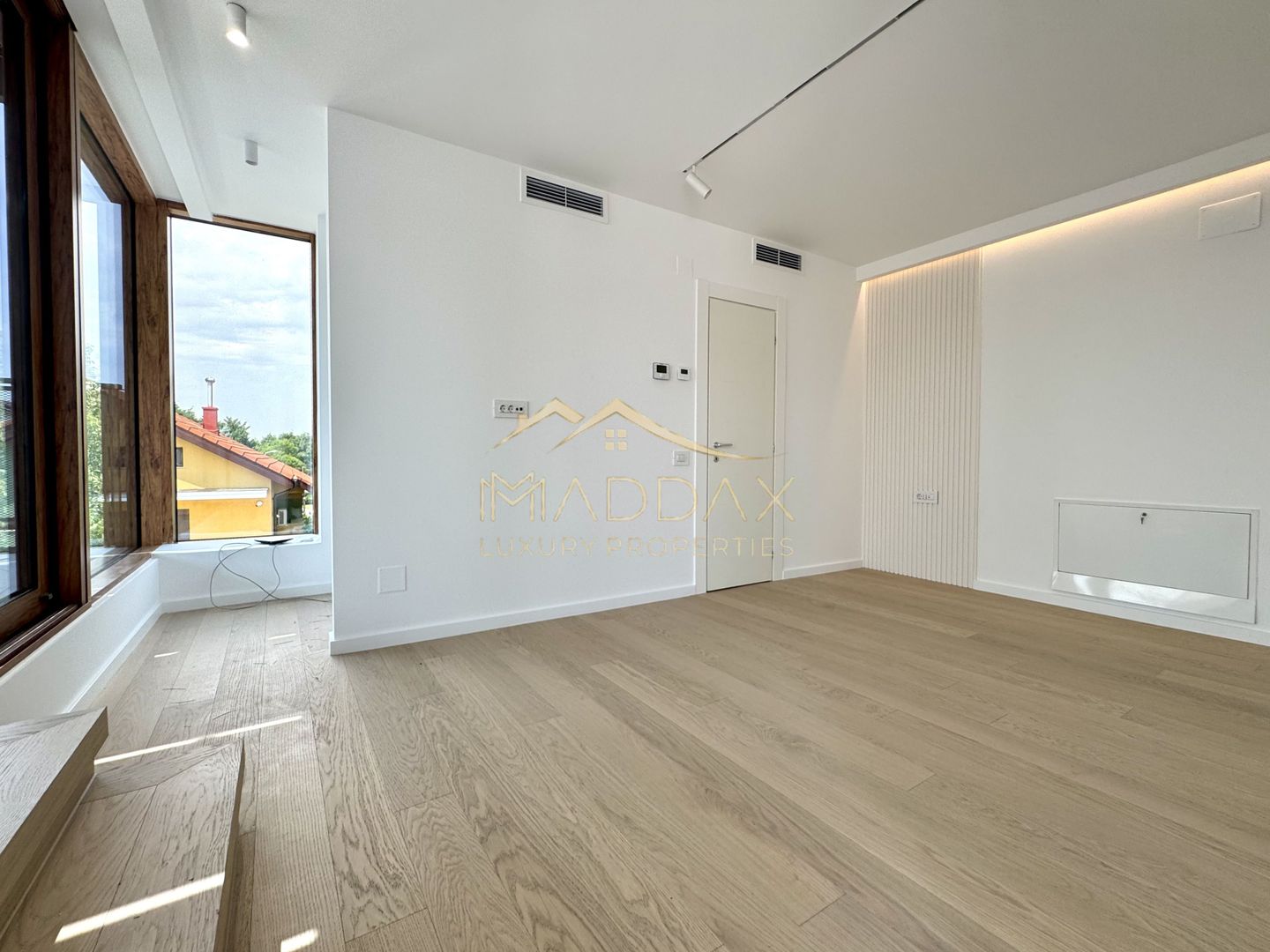 Vila cu 6 camere *575mp* / 2 locuri parcare // Pipera- Iancu Nicolae - Poză 46