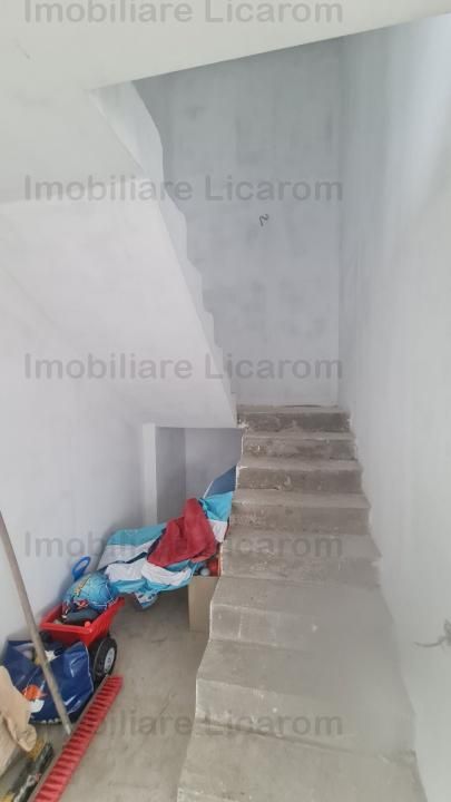 Vila Stupini P+E, 5 camere,curte,acces auto.(Parte Duplex) - Poză 7