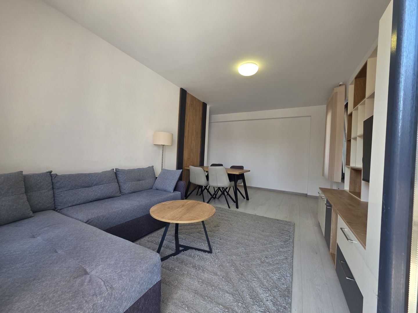 Apartament 3 camere parter si curte 45m  de inchirat Rond OMV Pipera - Poză 2