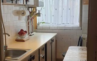 Apartament cu 3 camere in Zona girocului aproape de Spitalul Judetean - Poză 10