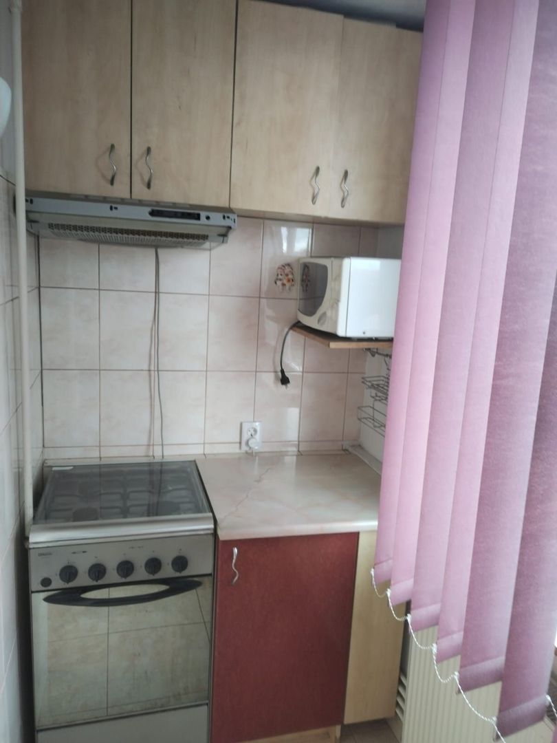 Soarelui | 3 Camere | Decomandat | Centrala proprie | Mobilat si Utilat - Poză 9