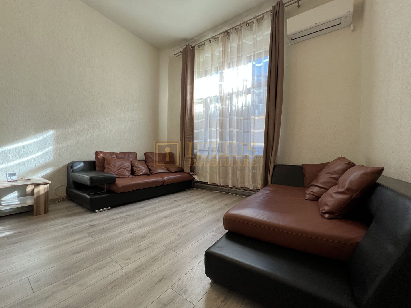 Iosefin; centrala proprie, mobilat modern. - Poză 1