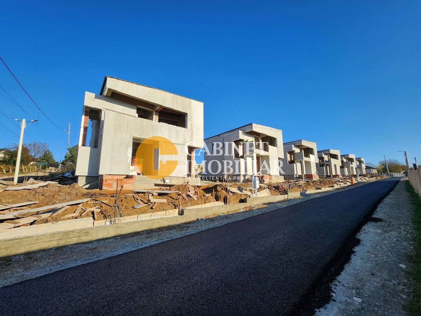 Vila moderna - Visan - 158mp - la asfalt - toate utilitatile - PREDARE IMEDIATA - Poză 2