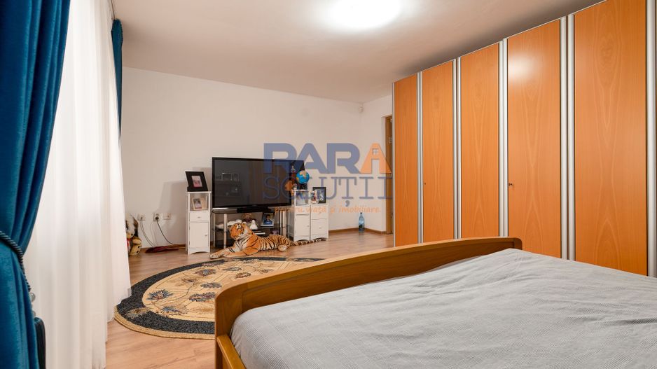 Casă 2013, teren 1366 mp, zonă centrală - Poză 13