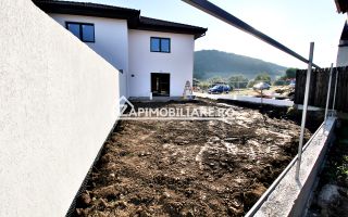 Casa la cheie 4 camere,2 bai,105mp,288 mp teren, 0% comision - Poză 3