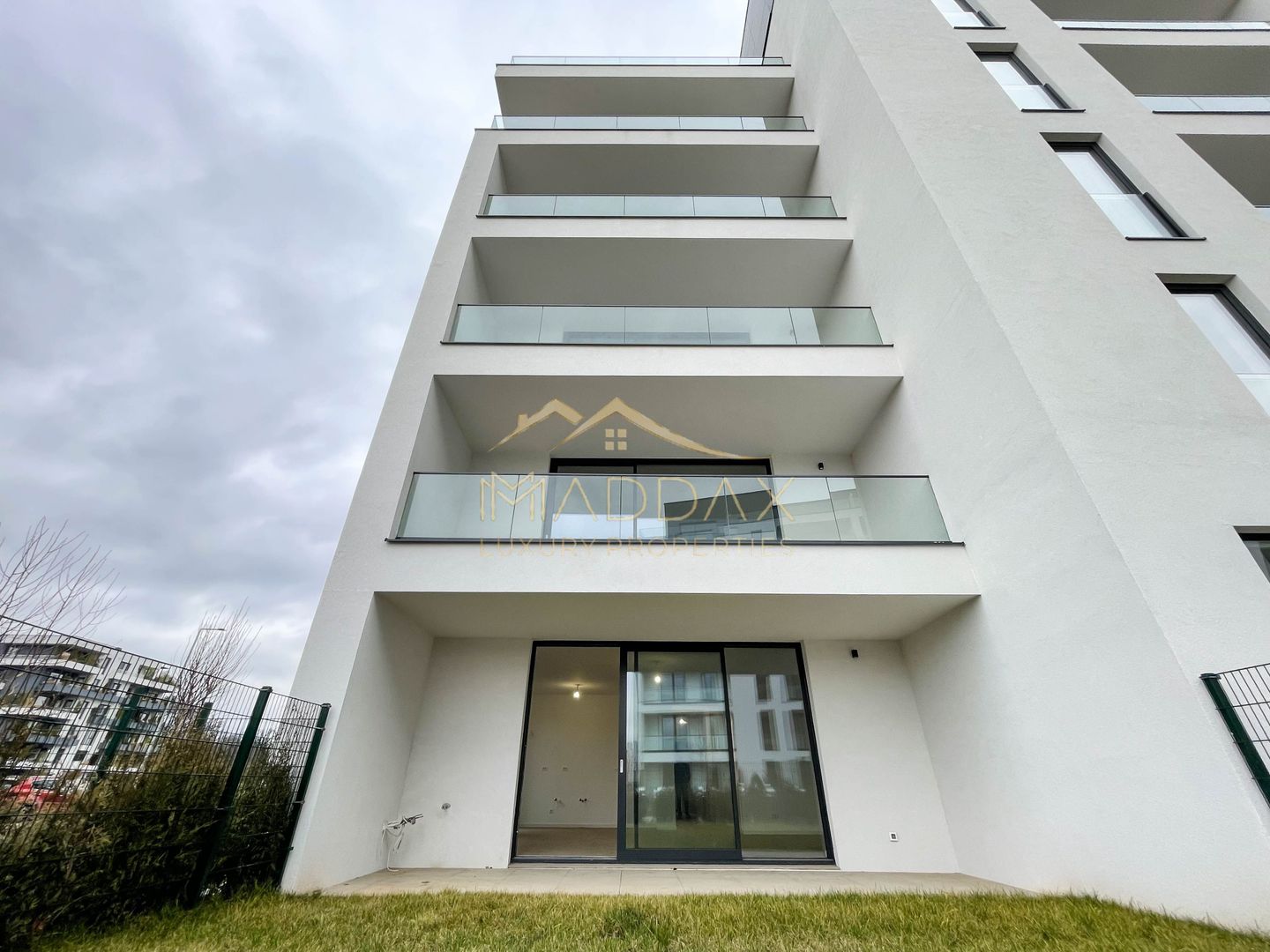 4 rooms apartment***181sqm***// 84sqm garden // Baneasa - Poză 28