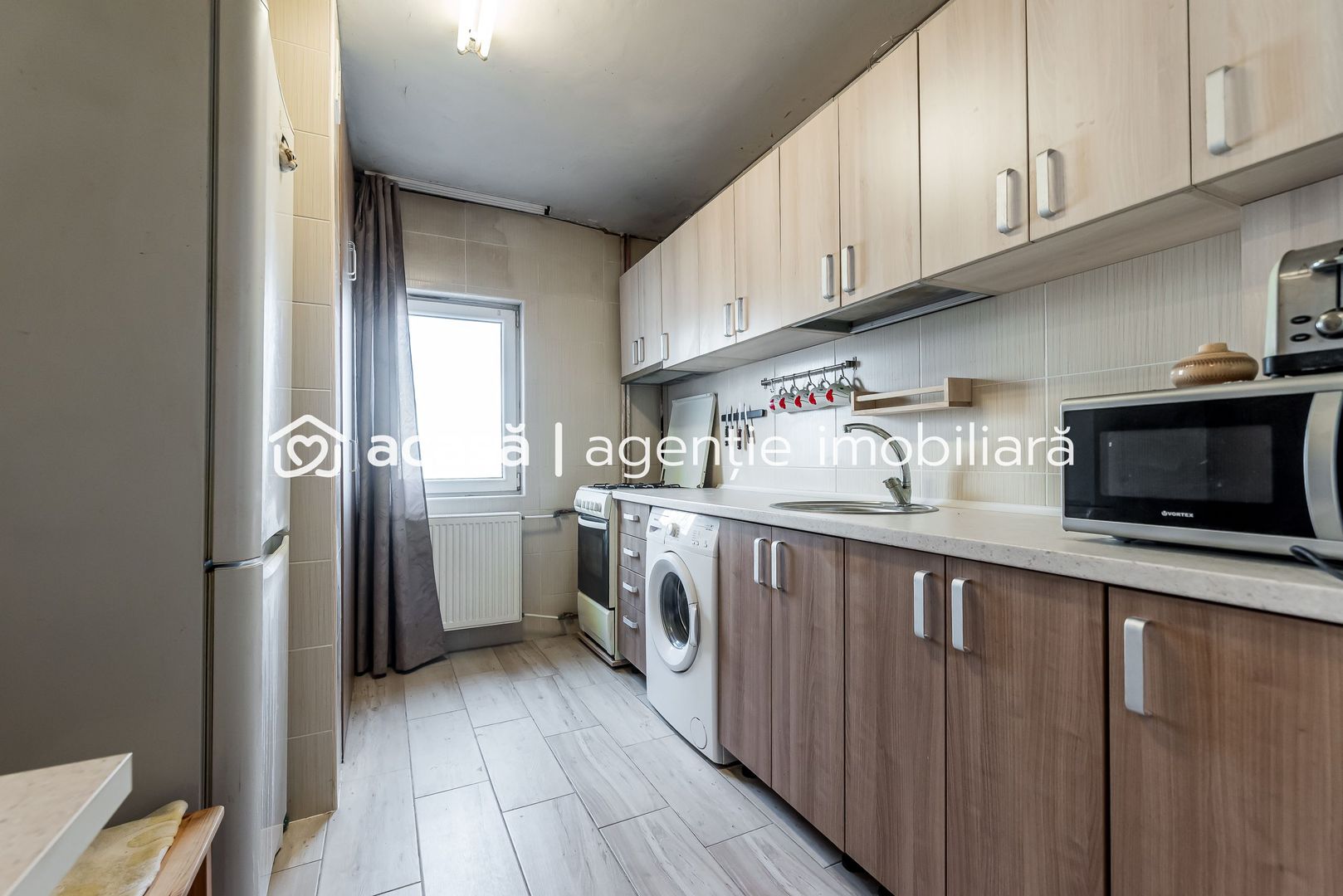 VÎNDUT! Apartament 2 camere Micalaca 700, str Vaslui. - Poză 2