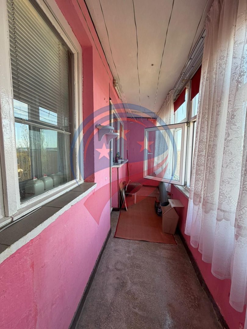 APARTAMENT 3 CAMERE VALEA ROSIE - Poză 4