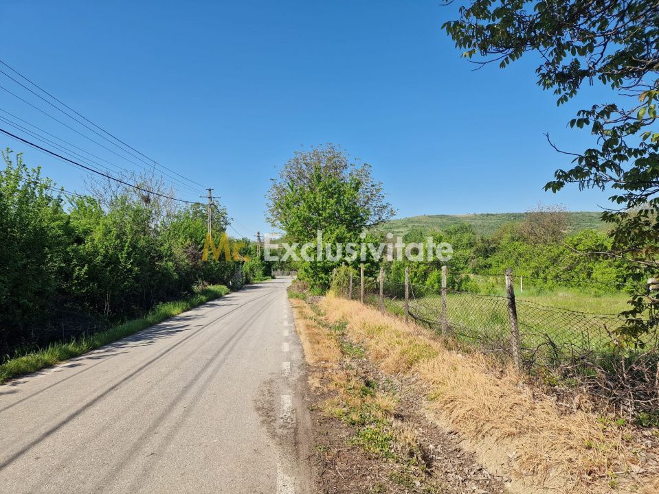 Teren intravilan  Calinesti! - Poză 1