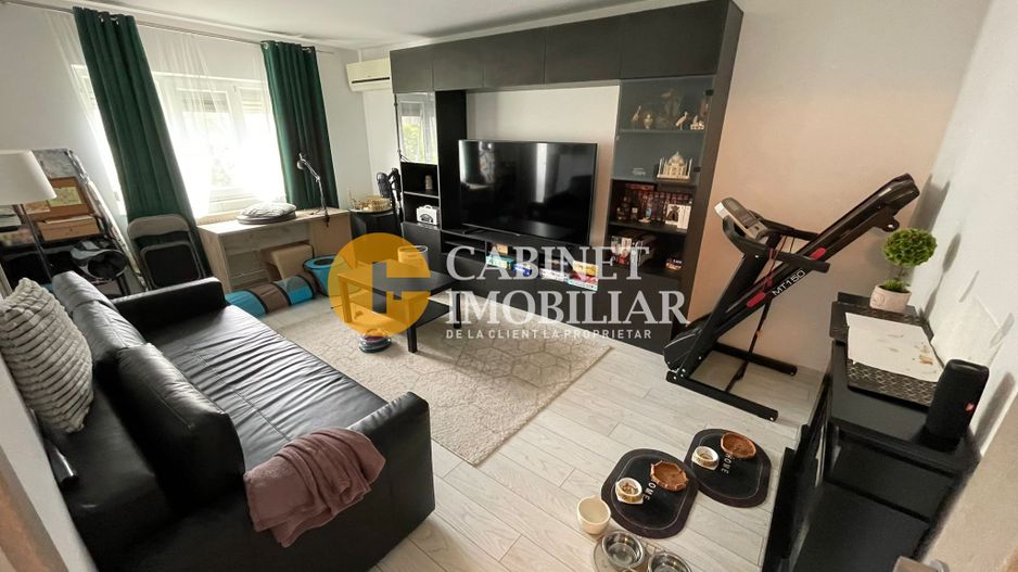 3 CAMERE DECOMANDAT - CANTA - RENOVAT - Poză 1