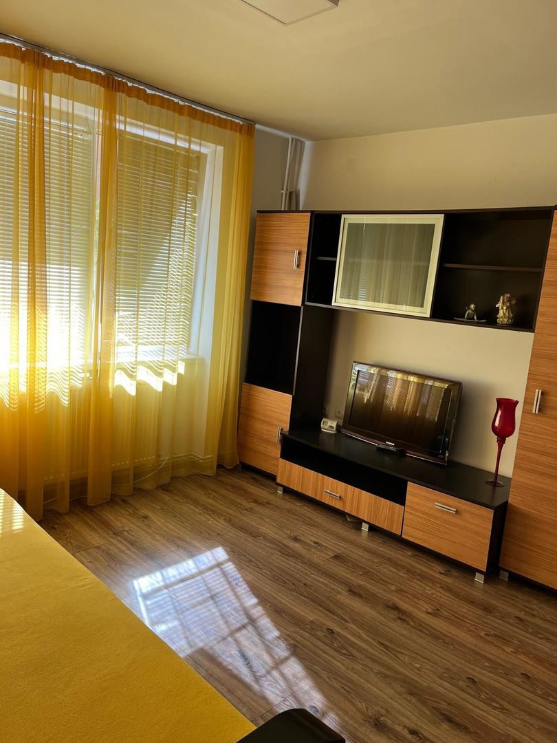 Inchiriezi apartament 2 camere Lunca - Poză 6