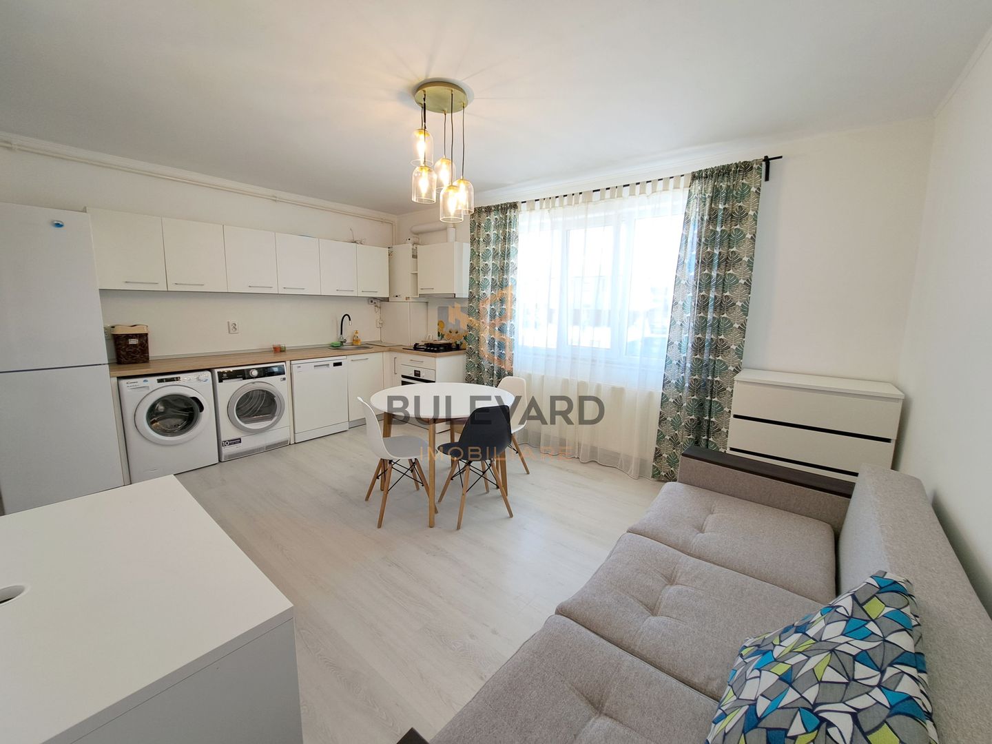 Apartament cu 2 camere + parcare, zona Terra! - Poză 3