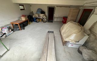 Casa la artera pretabilă Clinica medicala / birouri - Poză 25