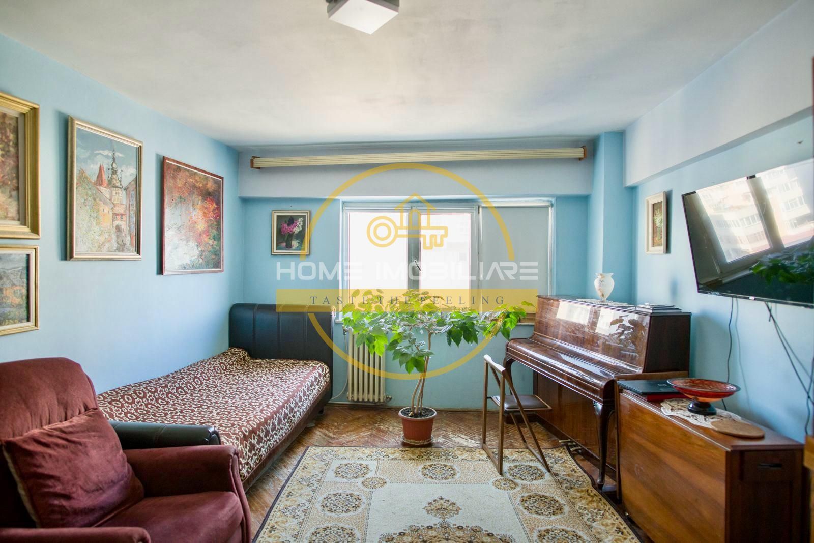 Apartament 105 mp ultracentral, 4 camere + 2 logii – poziție excelentă - Poză 1