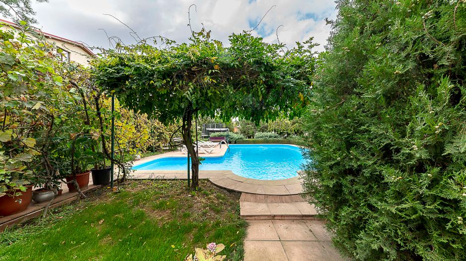 Vila 20 Camere | Pantelimon - Cernica | 4141 mp Teren | Piscina - Poză 3