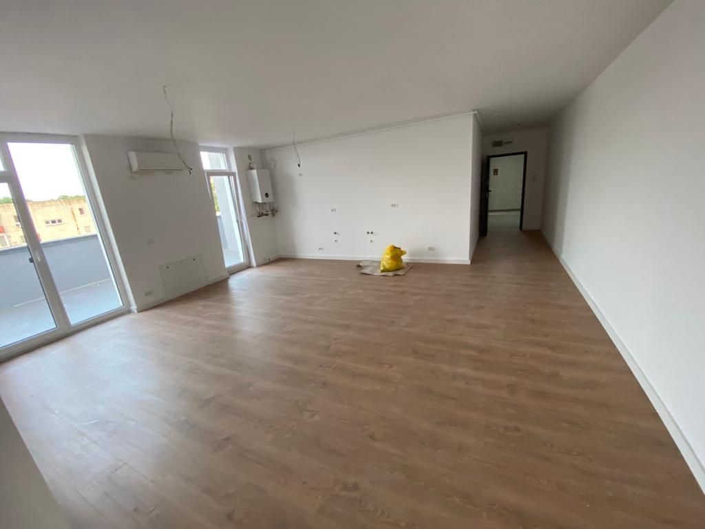 Apartament bloc nou 4 camere - Poză 12