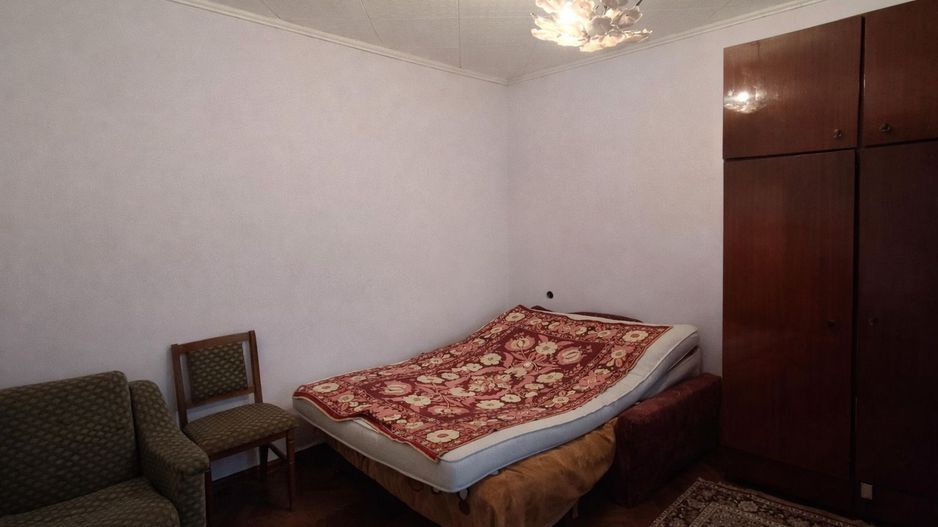 Casă în Grătiesti 8.5 ari  2 case + garaj - Poză 6
