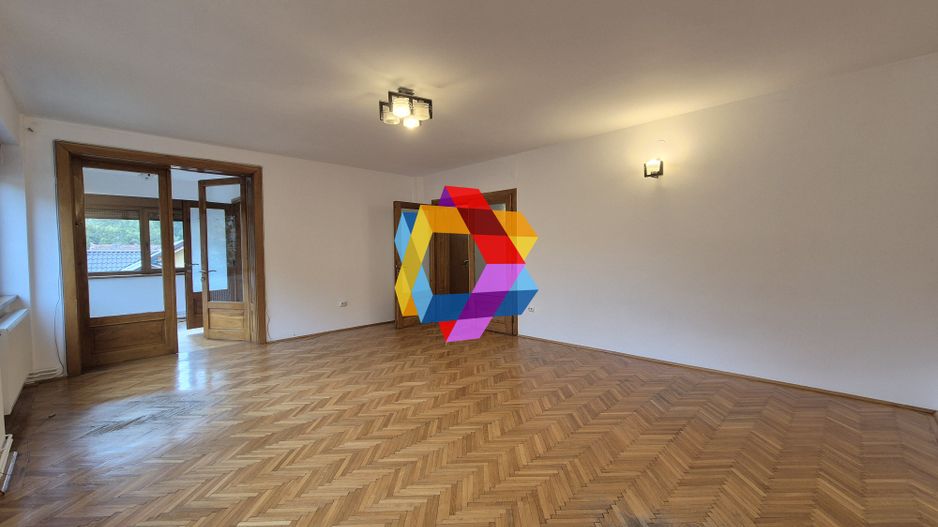 Casa 270mp zona centrala - Poză 11