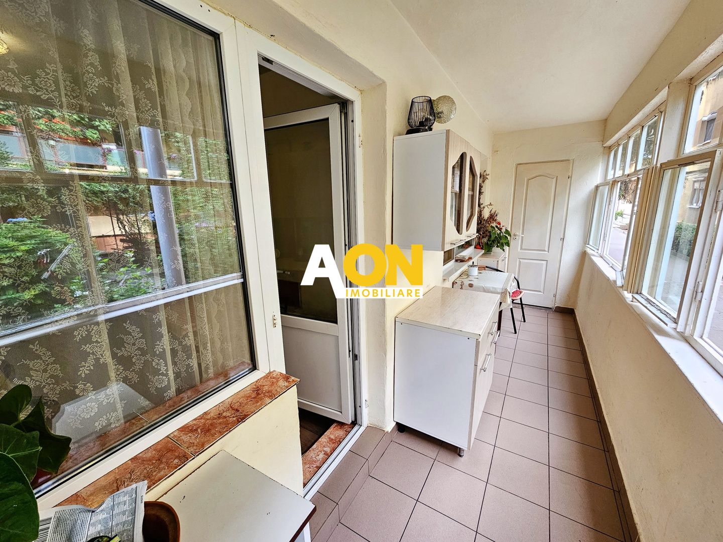 Apartament 4 camere, 2 balcoane, 2 bai, 79 mp utili, zona Closca - Poză 4