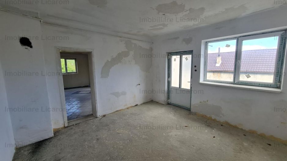 Vila P+E+Pod in Codlea zona cu aer curat,teren 1050 mp - Poză 11
