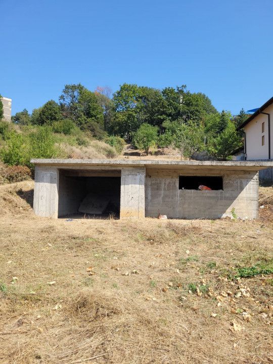 Teren intravilan Turcesti (Pitesti) - 1083 mp, demisol executat - Poză 1