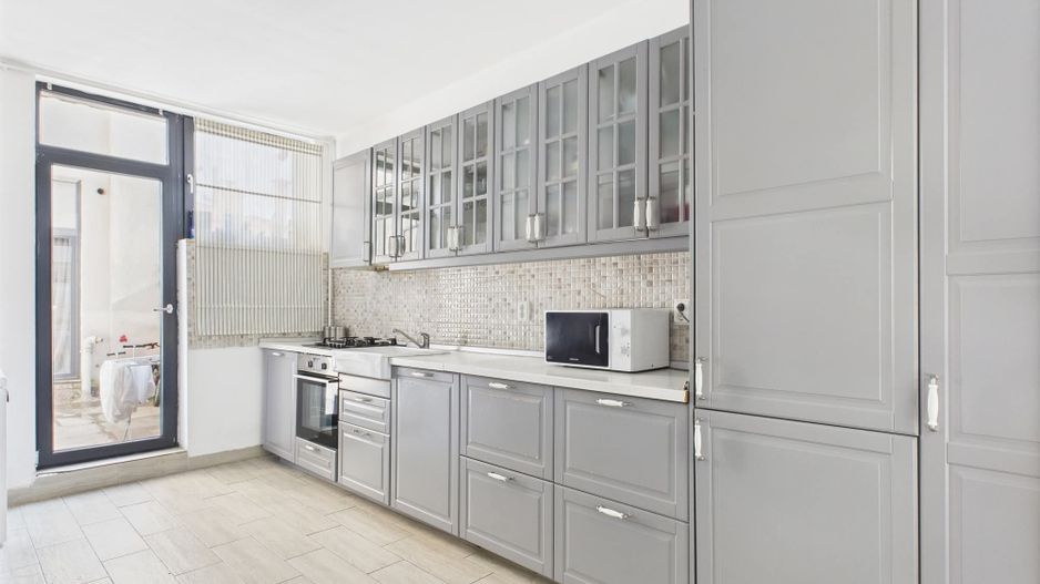 Apartament 3 camere de vanzare Damaroaia - Poză 4