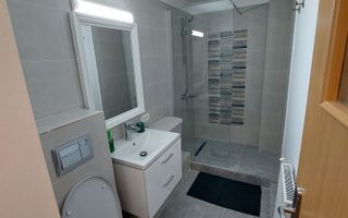 Vanzare Garsoniera 42 mp 3 Minute Mall Vitan Complet Renovata - Poză 3