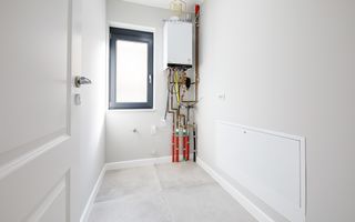 OFERTA VANDUTA - Casa de vis în Dumbrăvița - confort, siguranță și natură! - Poză 47